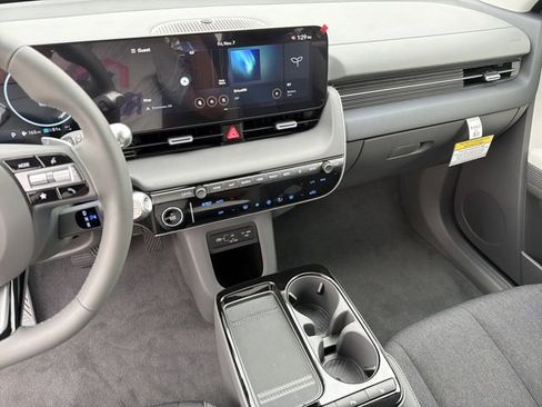 New 2026 Hyundai Ioniq 5 SE image 28