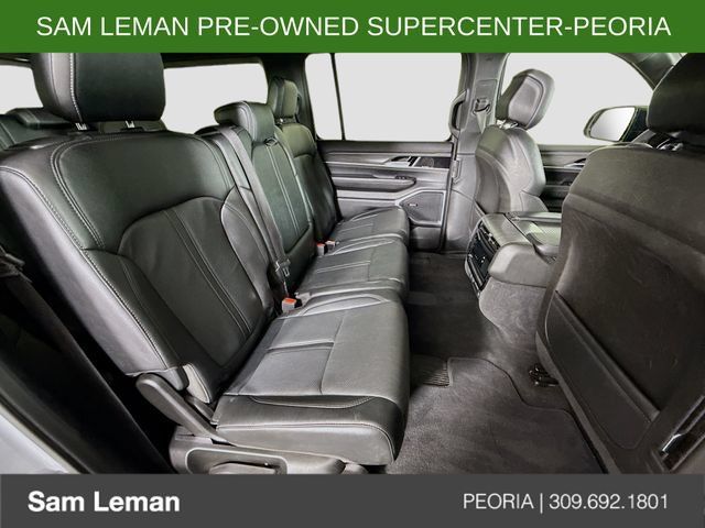 Used 2023 Jeep Wagoneer Series II AWD/4WD image 28