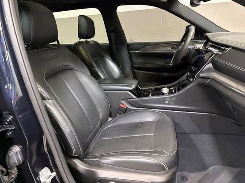 Used 2023 Jeep Grand Cherokee L Overland AWD/4WD image 54