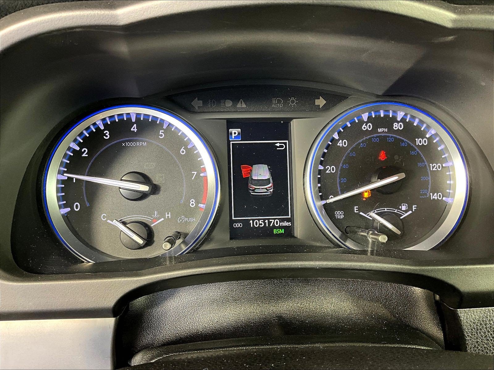 Used 2017 Toyota Highlander XLE AWD/4WD image 12