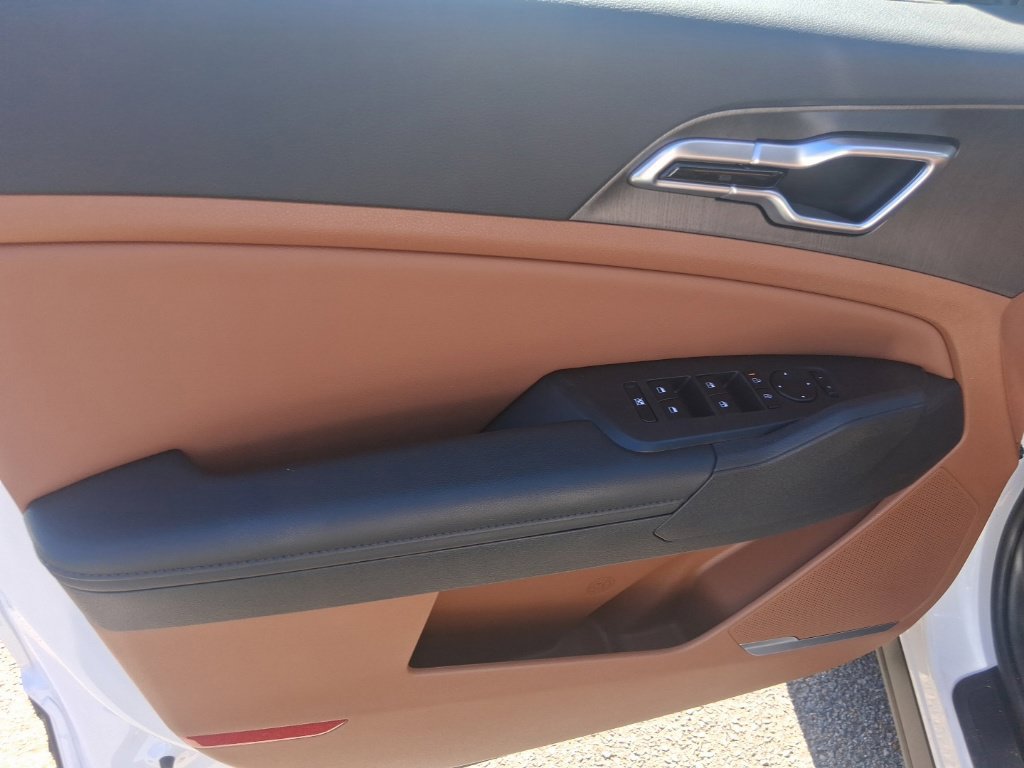 Certified 2026 Kia Sportage X-Line AWD/4WD image 8
