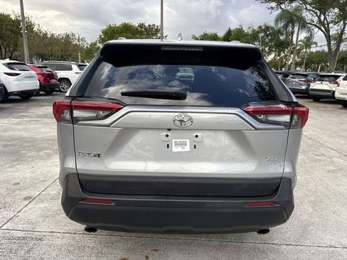 Used 2021 Toyota RAV4 XLE image 23