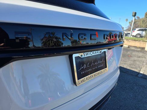 New 2026 Land Rover Range Rover Velar Dynamic SE image 16