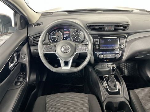 Used 2019 Nissan Rogue Sport SV image 10