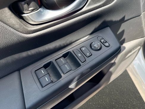 Used 2023 Honda CR-V Sport image 16