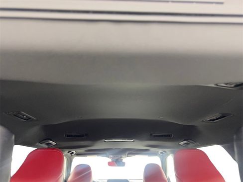 Used 2024 Toyota Highlander FWD image 79