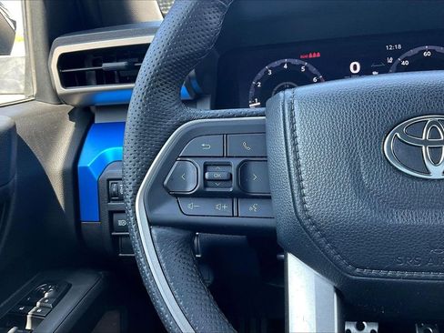 Used 2024 Toyota Tacoma TRD Sport image 30
