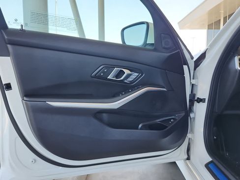 Used 2025 BMW 330i Sedan RWD image 11