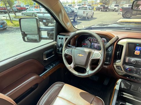 Used 2017 Chevrolet Silverado 2500 High Country w/ Duramax Plus Package AWD/4WD image 13