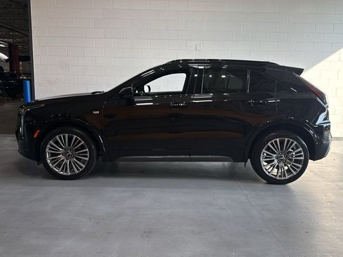 Used 2024 Cadillac XT4 Sport AWD/4WD image 2