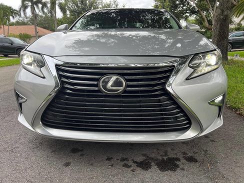 Used 2017 Lexus ES 350 w/ Luxury Package FWD image 8