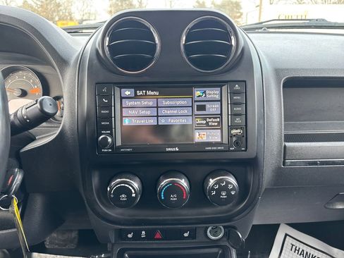 Used 2016 Jeep Patriot High Altitude image 22