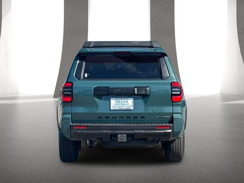 Used 2025 Toyota 4Runner 4WD image 5
