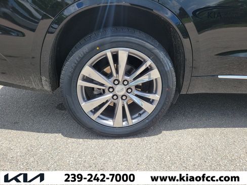Used 2023 Cadillac XT6 Premium Luxury AWD/4WD image 9