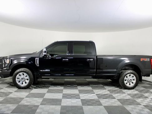 Used 2020 Ford F350 Platinum AWD/4WD image 4