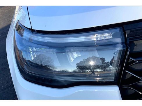 Used 2025 Ford Explorer ST w/ Sun And Sound Package image 31