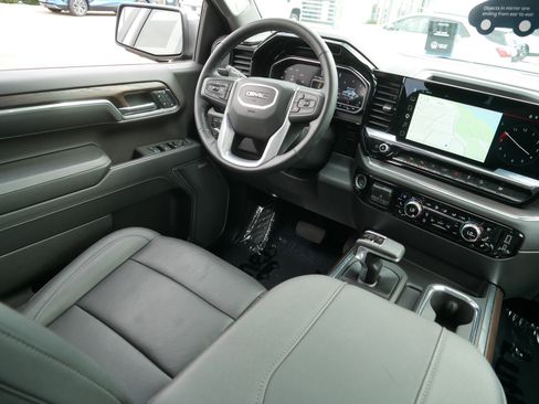 Certified 2025 GMC Sierra 1500 SLT w/ SLT Premium Plus Package AWD/4WD image 9
