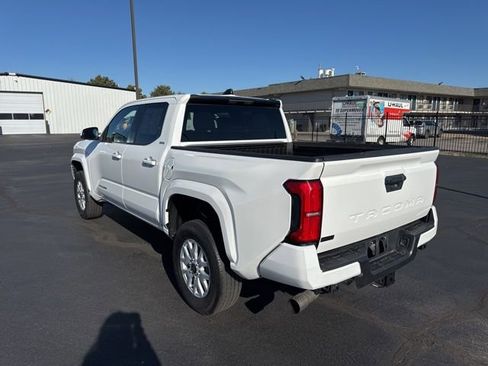 Used 2024 Toyota Tacoma SR5 image 5