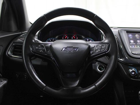 Used 2022 Chevrolet Equinox RS AWD/4WD image 11