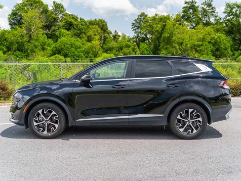 Used 2025 Kia Sportage EX FWD image 4