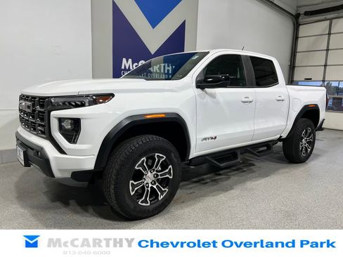 Used 2023 GMC Canyon AT4 w/ Canyon Safety Plus Package AWD/4WD image 11