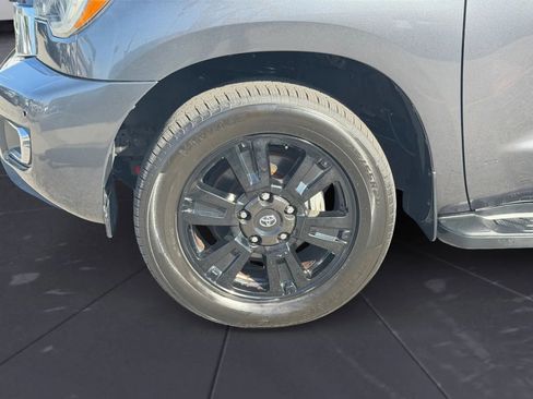 Used 2019 Toyota Sequoia TRD Sport w/ TRD Sport Premium Package image 31