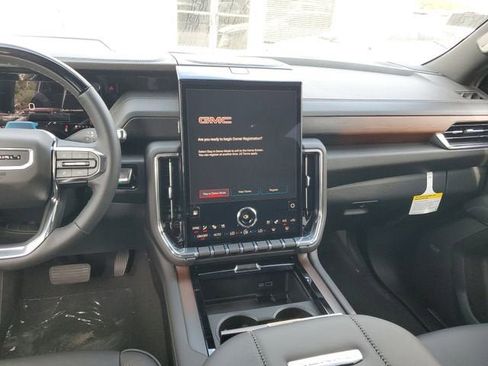 New 2026 GMC Yukon Denali w/ Denali Reserve Package AWD/4WD image 14