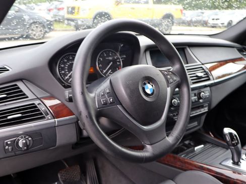 Used 2010 BMW X5 xDrive48i AWD/4WD image 16