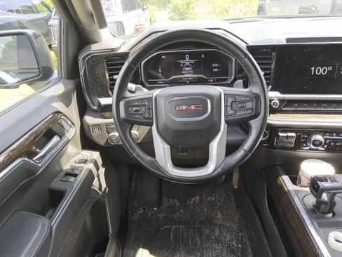 Used 2024 GMC Sierra 1500 Elevation w/ Elevation Premium Package AWD/4WD image 6