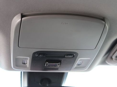 Used 2024 Toyota Camry SE image 15