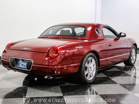 Used 2004 Ford Thunderbird image 30