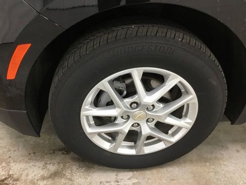 Used 2024 Chevrolet Equinox LT image 4