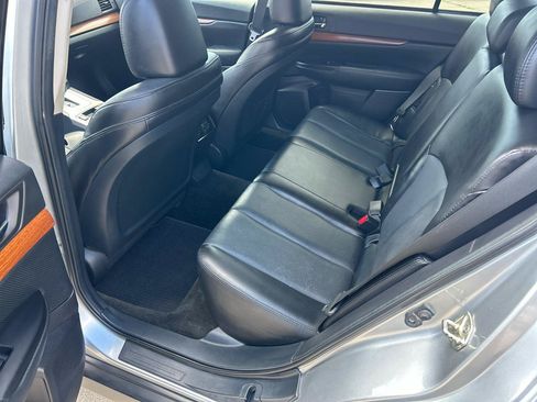 Used 2013 Subaru Outback 3.6R Limited AWD/4WD image 12