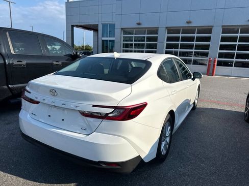 Used 2025 Toyota Camry LE FWD image 4