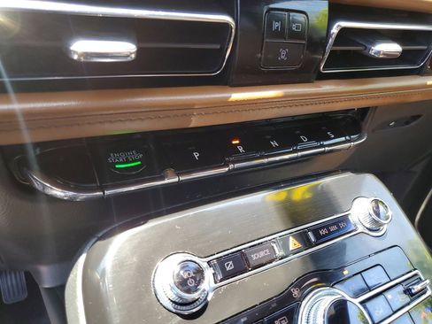 Certified 2022 Lincoln Nautilus Reserve FWD image 29