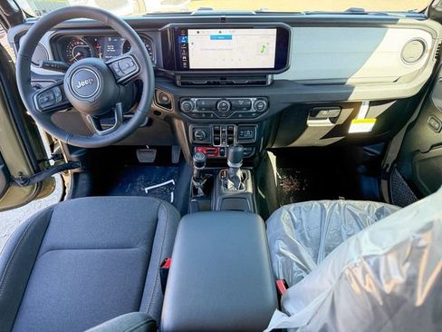 New 2026 Jeep Gladiator Willys image 25