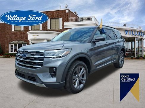 Used 2025 Ford Explorer Active w/ Active Comfort Package AWD/4WD image 1