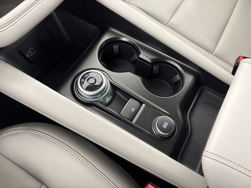 New 2026 Ford Explorer Active w/ Active Comfort Package RWD image 26