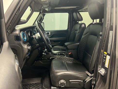 Used 2021 Jeep Wrangler Unlimited Sahara image 15