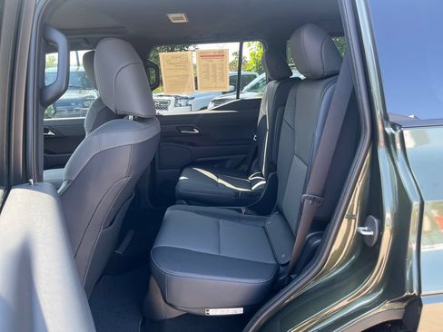 Used 2026 Lexus GX 550 w/ Cold Area Package AWD/4WD image 27