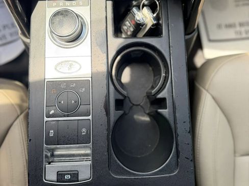 Used 2019 Land Rover Discovery SE AWD/4WD image 28