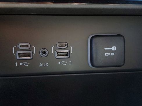 Certified 2025 Jeep Grand Cherokee L Laredo w/ Trailer Tow Package image 33