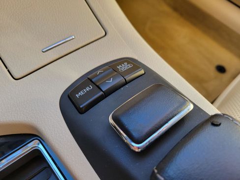 Used 2013 Lexus ES 350 w/ Luxury Pkg image 14