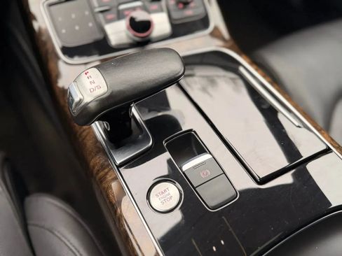 Used 2013 Audi A8 L 3.0T image 34