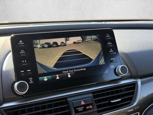 Used 2019 Honda Accord Sport image 12