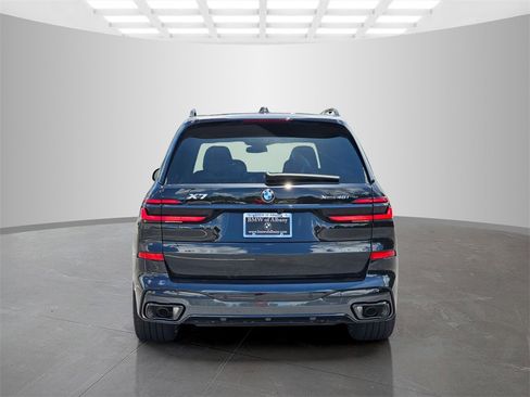 New 2026 BMW X7 xDrive40i w/ M Sport Package image 5