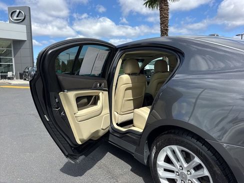 Used 2015 Lincoln MKS AWD w/ Equipment Group 101A image 15