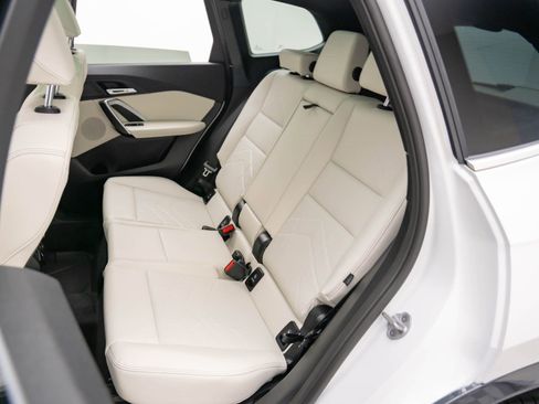Used 2026 BMW X1 xDrive28i w/ Convenience Package AWD/4WD image 16