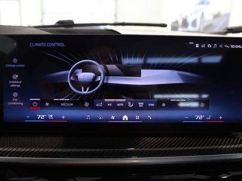 New 2026 BMW X5 M60i w/ Climate Comfort Package image 6