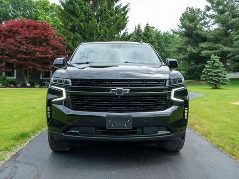 Used 2023 Chevrolet Suburban RST w/ Luxury Package AWD/4WD image 8